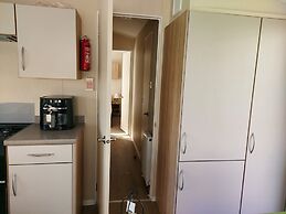 2 Brightholme 6 Berth With Decking & Enclosed Gard