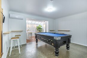 Surf Inn Boutique Backpackers