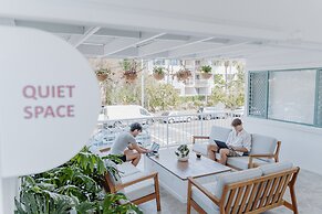 Surf Inn Boutique Backpackers