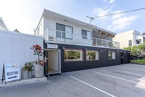 Surf Inn Boutique Backpackers