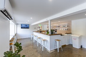 Surf Inn Boutique Backpackers