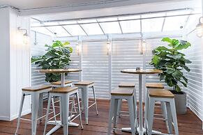 Surf Inn Boutique Backpackers