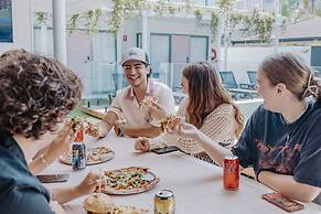 Surf Inn Boutique Backpackers