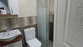 Midtown Hotel Apartments 404