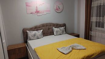 Midtown Hotel Apartments 404