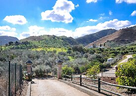 Paredones I Villa Rural Caminito del Rey