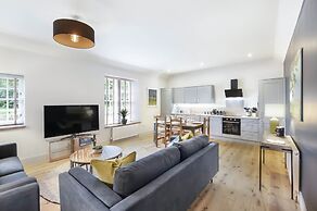 The Woodside Apartments