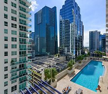 Exclusive condo at Brickell with pool