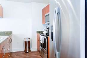 Exclusive condo at Brickell with pool