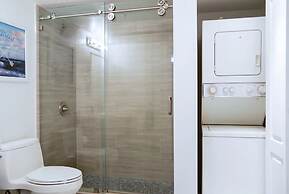 Exclusive condo at Brickell with pool