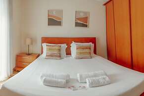 Bright Apartment by Homing