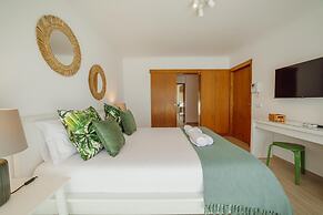 Rooftop Stylish by Homing