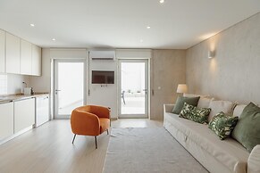 Stylish Apartment With Terrace by Homing