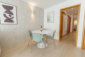 Stylish Apartment With Terrace by Homing