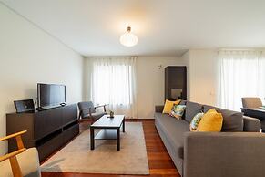 Modern Cedofeita by Homing