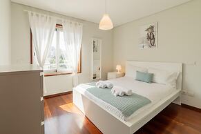 Modern Cedofeita by Homing