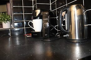 Immaculate 2-bed Apartment in Dagenham