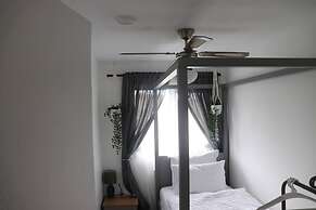 Immaculate 2-bed Apartment in Dagenham