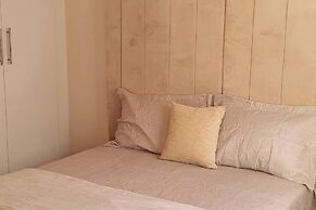 Gorgeous 1-bed Apartment in Harare