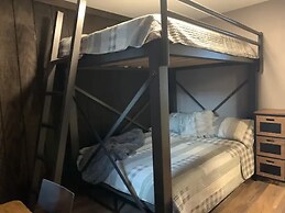 New Luxury Prescott Lynx B B 4k ft2 Sleeps 22