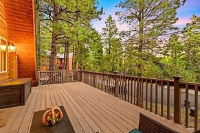 Spacious A-frame Pines Cabin 12 Beds Loft Game Room