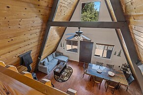 Spacious A-frame Pines Cabin 12 Beds Loft Game Room