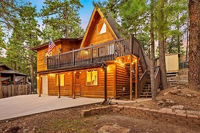 Spacious A-frame Pines Cabin 12 Beds Loft Game Room