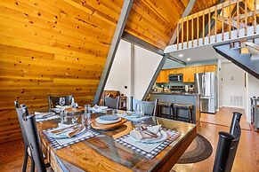 Spacious A-frame Pines Cabin 12 Beds Loft Game Room