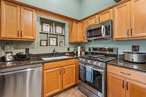 Spacious A-frame Pines Cabin 12 Beds Loft Game Room