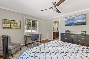 Spacious Canyon Peak Pine View Home Game Room Hot Tub