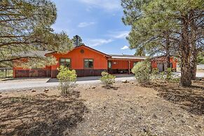 Spacious Canyon Peak Pine View Home Game Room Hot Tub