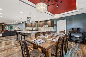 Spacious Canyon Peak Pine View Home Game Room Hot Tub