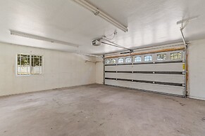 Spacious Canyon Peak Pine View Home Game Room Hot Tub