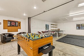 Spacious Canyon Peak Pine View Home Game Room Hot Tub