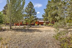 Spacious Canyon Peak Pine View Home Game Room Hot Tub