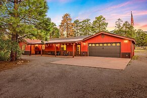 Spacious Canyon Peak Pine View Home Game Room Hot Tub