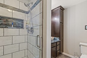 Spacious Canyon Peak Pine View Home Game Room Hot Tub