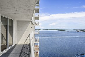Amazing High Rise at Brickell with pool