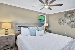 Kiss the Wave - Spacious 4BR 3BA w Pool hot tub