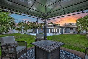 Kiss the Wave - Spacious 4BR 3BA w Pool hot tub