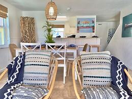 Pier Pressure Beachfront w Pool