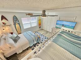 Pier Pressure Beachfront w Pool