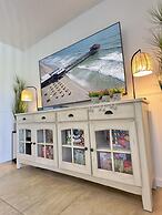 Pier Pressure Beachfront w Pool