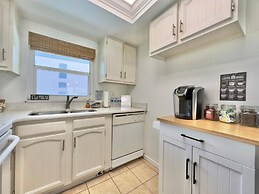 Pier Pressure Beachfront w Pool