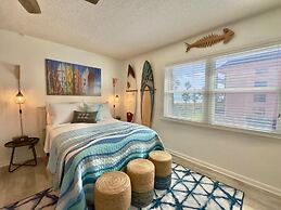 Pier Pressure Beachfront w Pool