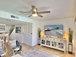 Pier Pressure Beachfront w Pool