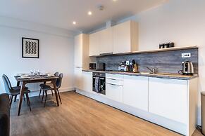 Sevenstays Ashford - 2BR Luxury Apartments