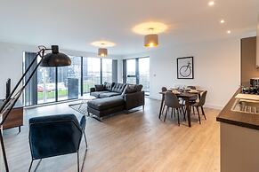 Sevenstays Ashford - 2BR Luxury Apartments