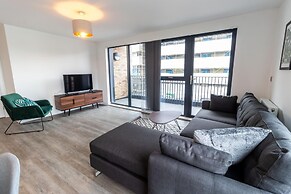 Sevenstays Ashford - 2BR Luxury Apartments