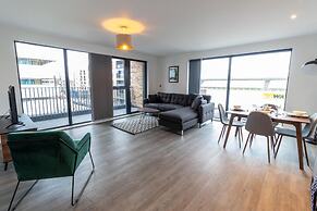 Sevenstays Ashford - 2BR Luxury Apartments